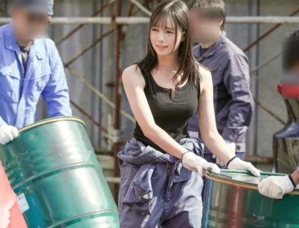 ABF-188 Suzumori Remu làm tình với những gã đàn ông trong nhà máy